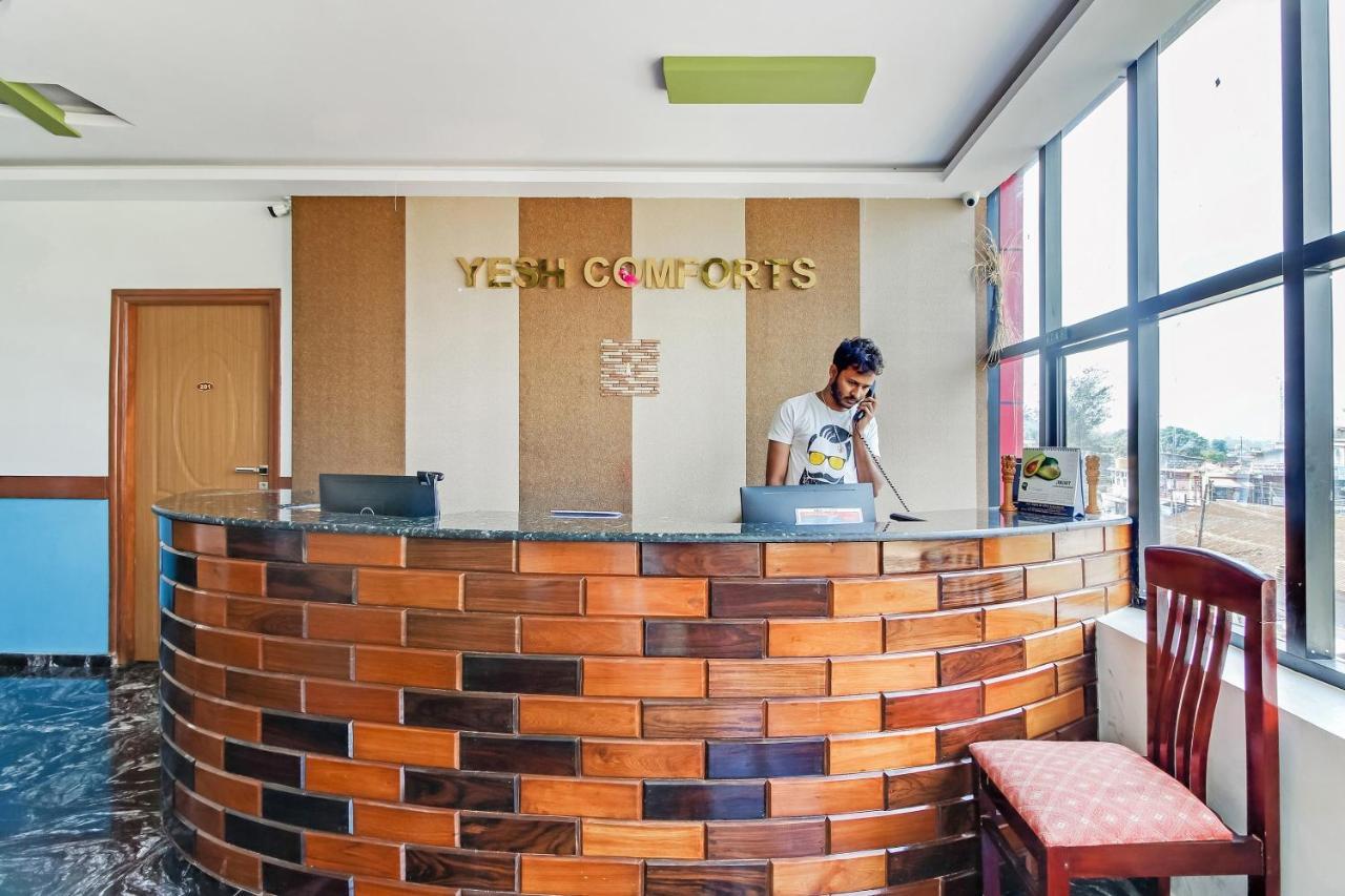 Hôtel Oyo 28303 Yesh Comforts à Madikeri Extérieur photo